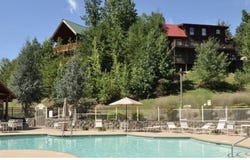 2906 Quiet Oak Way, Pigeon Forge, TN 37863