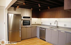 51 E Broadway #101, Fairfield, IA 52556