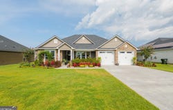 3935 Crusader, Valdosta, GA 31605