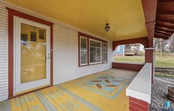 407 E 6th St, Dell Rapids, SD 57022