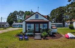 124 Montgomery Cove Road, Deltaville, VA 23043