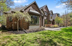 19168 Hoffmaster Drive, Spring Lake, MI 49456
