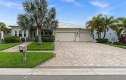 811 BIRDIE Way, APOLLO BEACH, FL 33572