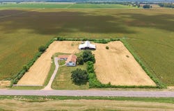 8976 Dixie Shreveport Road, Belcher, LA 71107