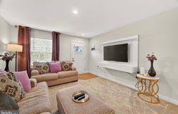 85 BIBURY STREET, MARTINSBURG, WV 25405