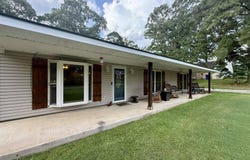 1122   West Sharbono, Jena, LA 71342