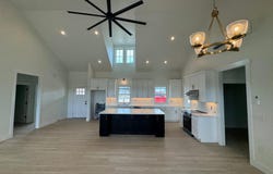 304 6th St, Zillah, WA 98953