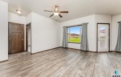 1315 S President Ct, Sioux Falls, SD 57106