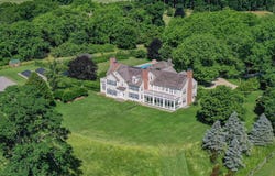 335 Town Lane, Amagansett, NY 11930
