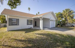 811 BAY POINT DRIVE, MADEIRA BEACH, FL 33708