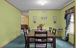 1495 Woburn Avenue, Greenville, IL 62246