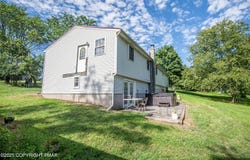 202 chestnut Drive S, Saylorsburg, PA 18353