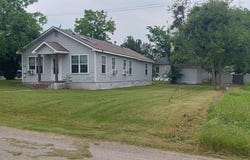 400 S College Street, Itasca, TX 76055