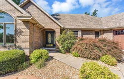 201 Silver Oak Lane, Branson West, MO 65737