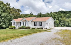 3099 Highway 68, Crossville, TN 38555