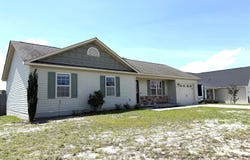 607 Parsley Drive, Hubert, NC 28539