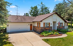5309 Golfview Lane, Gaylord, MI 49735