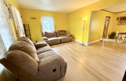 15 River Street, Morrisonville, NY 12962