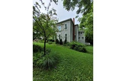 207 N Hambden Street, Chardon, OH 44024