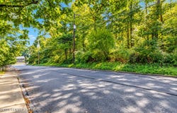 21 Shepard Avenue, Delaware Water Gap, PA 18327