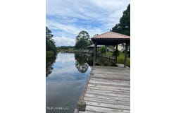 9005 Simmons Circle, Ocean Springs, MS 39564