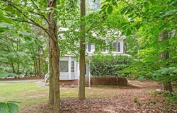 201 Cobblestone Drive, Chapel Hill, NC 27516