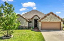 117 Hummingbird Drive, Weatherford, TX 76088