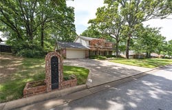 2208 Warwick PL, Fort Smith, AR 72903