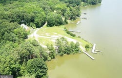 0 UNKNOWN, MONTROSS, VA 22520
