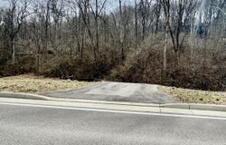 1915 Bromley Crescent Springs Road, Fort Mitchell, KY 41017