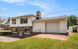 1017 Parchmount Avenue, Kalamazoo, MI 49004
