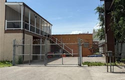 808 E 10th Street, Kansas City, MO 64106