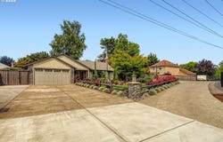 4141 NE 218TH AVE, Fairview, OR 97024