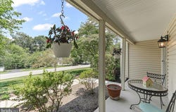 100 TROWBRIDGE LANE, DOWNINGTOWN, PA 19335