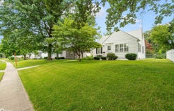 2720 Sunnyside Avenue, Burlington, IA 52601