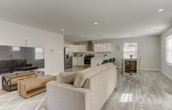 402 W Bayview Ave, Pleasantville, NJ 08232