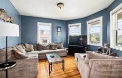 1476 Plainfield Pike, Cranston, RI 02920