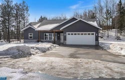 912 Carter Circle, Eveleth, MN 55734