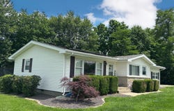540 Moore Lane, Louisville, IL 62858
