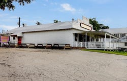 102 South Washington Street, Round Top, TX 78954
