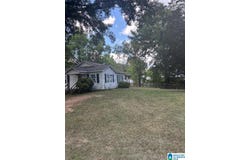 5208 HIGHLAND AVENUE, ADAMSVILLE, AL 35005