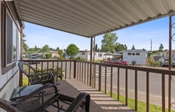 570 N 10th Ave, Cornelius, OR 97113