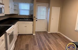 2032 SW Randolph AVE, Topeka, KS 66604