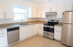 2723 S Peninsula Drive, Daytona Beach, FL 32118