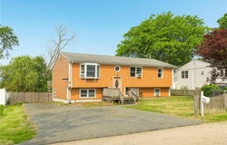 47 Allston Avenue, Middletown, RI 02842