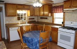 4317 P Road, Seymour, MO 65746