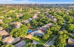 7536 Primrose Drive, Irving, TX 75063