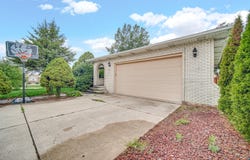 2532 Springhill Drive, Schererville, IN 46375