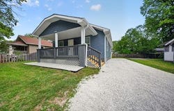 1056 S Jefferson Avenue, Springfield, MO 65807