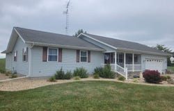 20796 E IL Hwy 15 Highway, Bluford, IL 62814